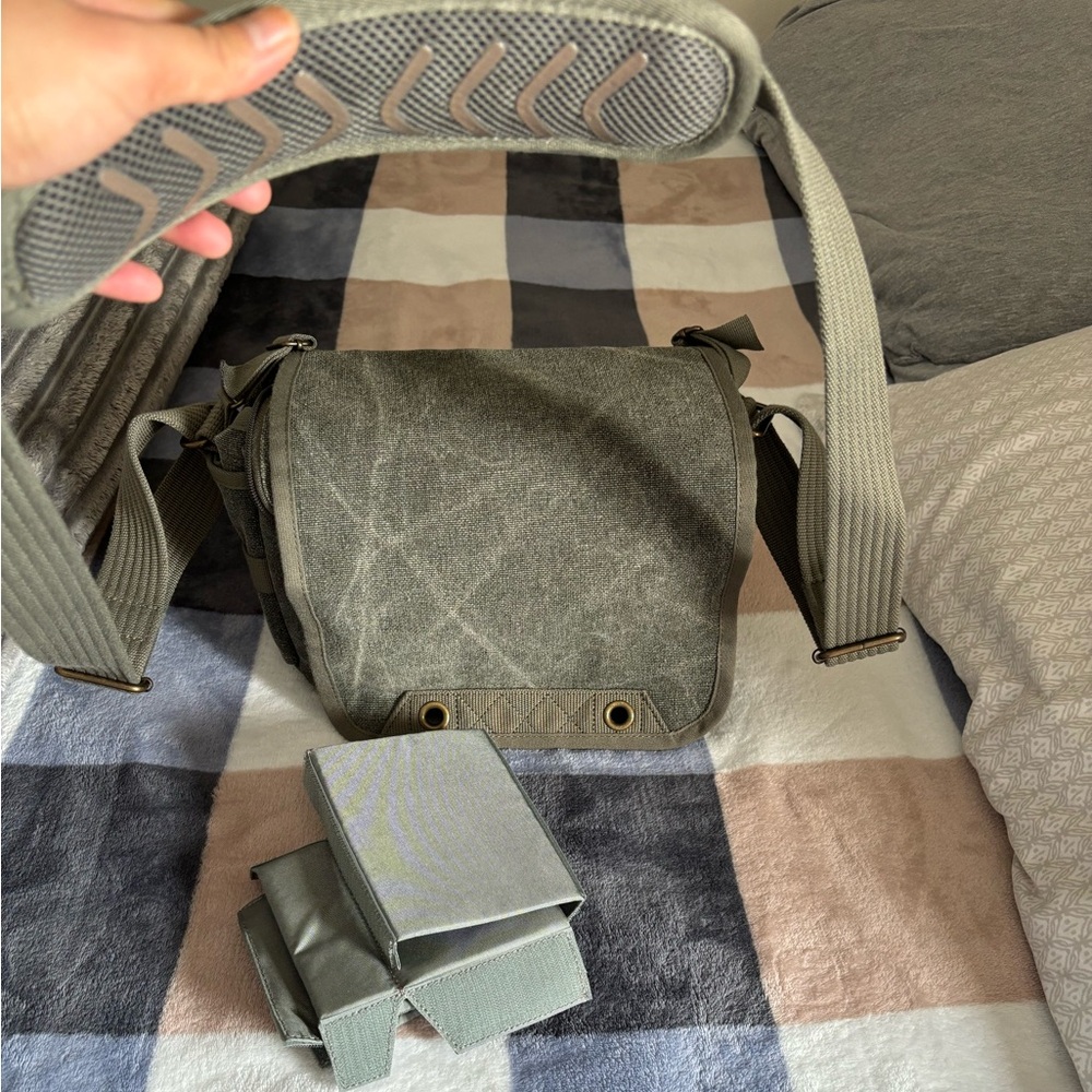 Modern Gray Men's Messenger Bag